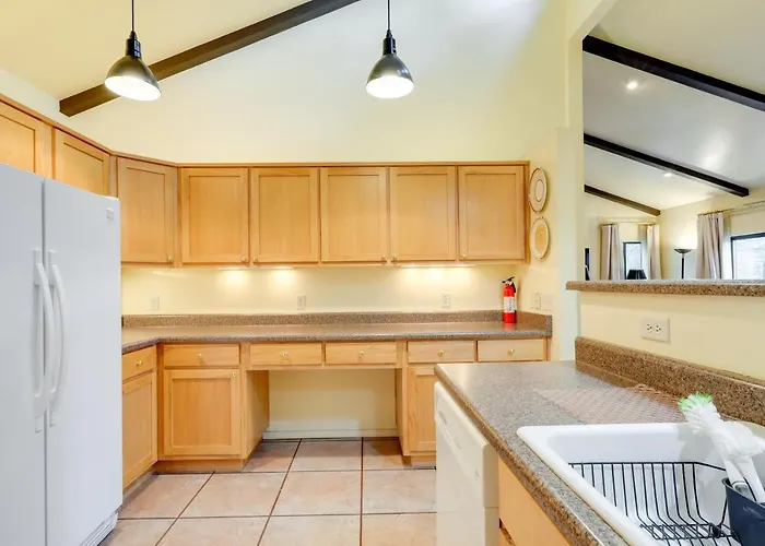 Spacious House 1 Mi To Downtown! Сasa de vacaciones *