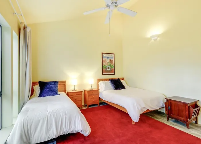 Spacious House 1 Mi To Downtown! Сasa de vacaciones Flagstaff