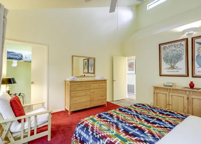 Spacious House 1 Mi To Downtown! Сasa de vacaciones